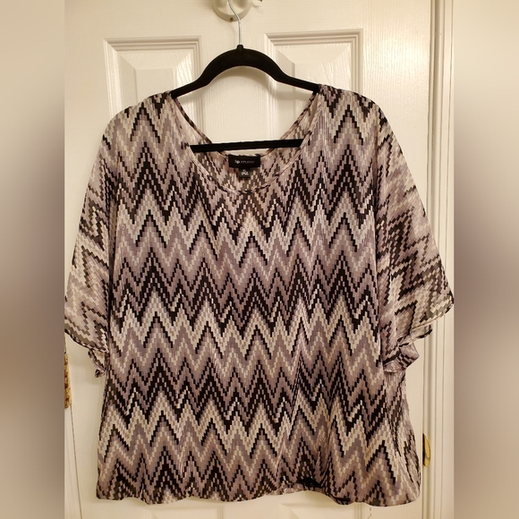 AB Studio Metallic Top with Built-in Tank XL - Picture 8 of 12